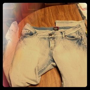 Distressed wash jeans